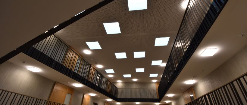 Vue et effet de l'incidence de la lumière à l'intérieur du bâtiment