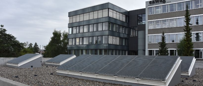 Brise-Soleil individuel sur lanterneaux en verre