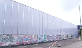 Vitrage mural avec meneaux